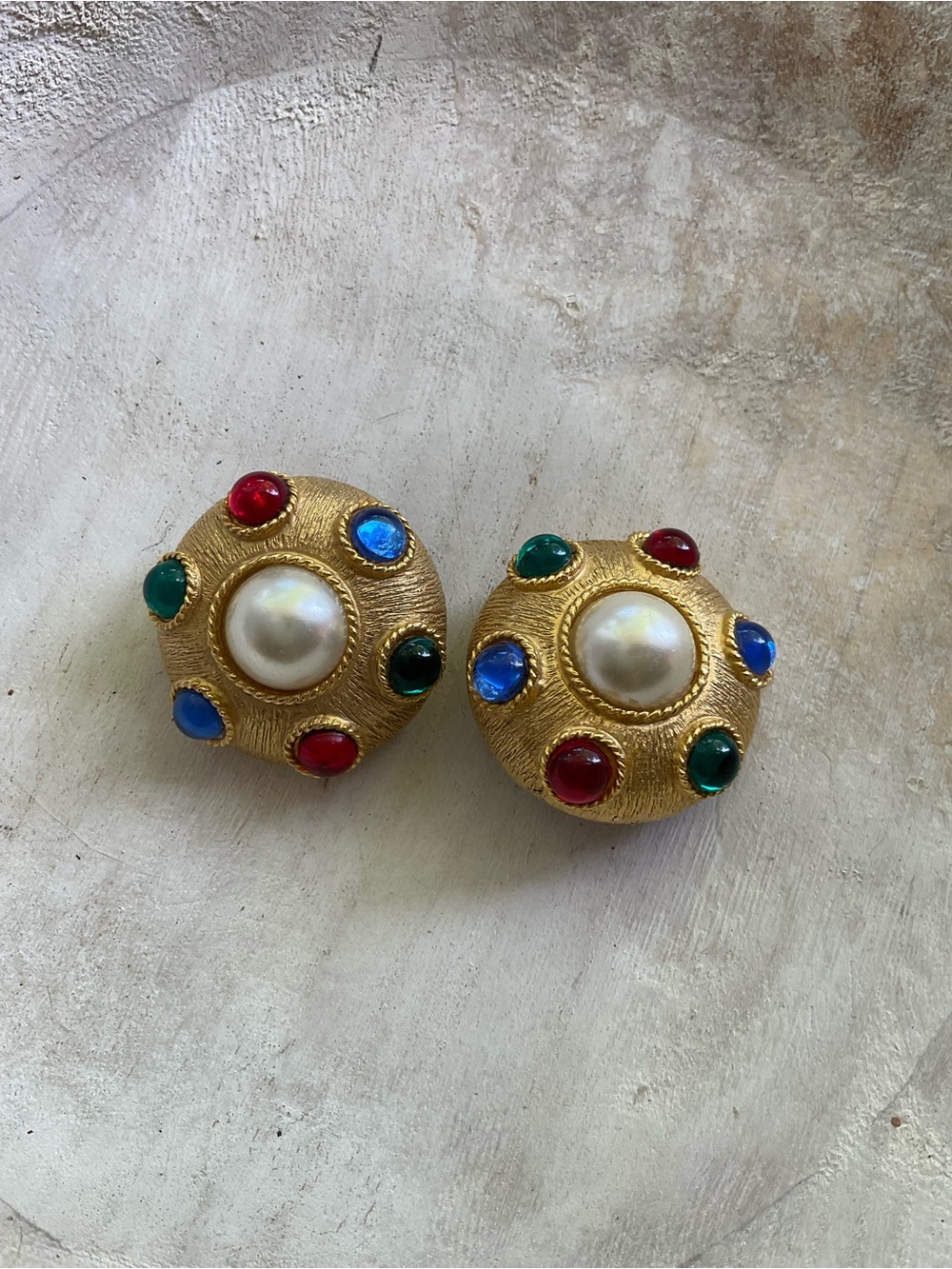 VINTAGE 1980s BYZANTINE JEWEL TONE RUNWAY CLIP-ON EARRINGS